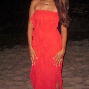 Elegant Red Strapless Dress with Ruffles